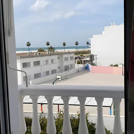 Comodo Cerca De La Playa, Solo Familias Y Parejas Apartment *