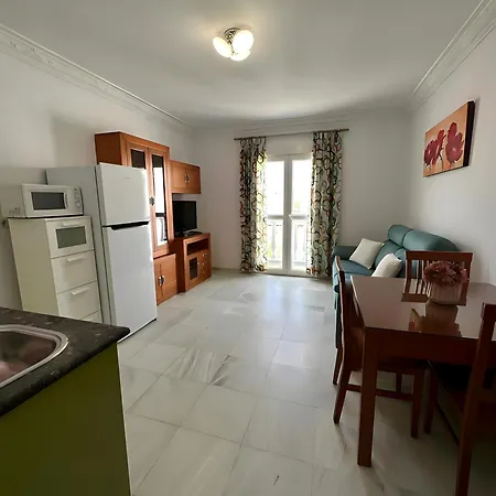Comodo Cerca De La Playa, Solo Familias Y Parejas Apartment *